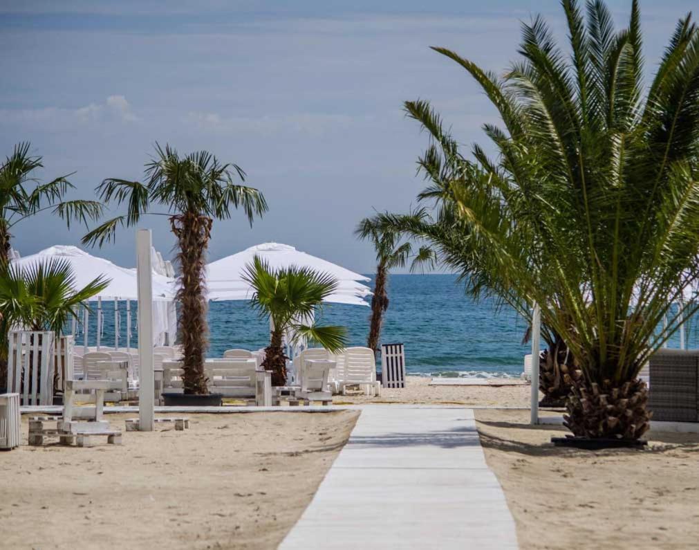 Emi Apartment Mamaia นาโวดาริ ภายนอก รูปภาพ